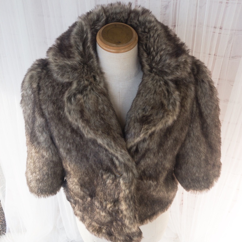 KERSH Faux Fur Women's Jacket with 3/4 Sleeves Size Small